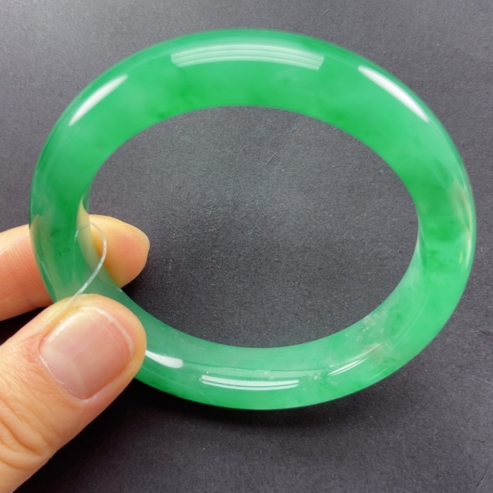 石英质玉未镶嵌手镯