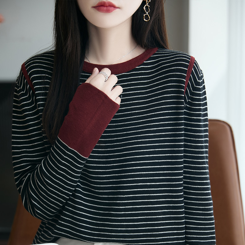 高端复古条纹圆领针织衫女秋冬新款小众撞色显瘦内搭加厚打底毛衣