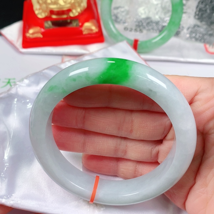 未镶嵌手镯翡翠   编号0209 正圈59+ 福利镯