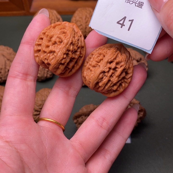 文玩核桃把件33全品红锦鲤41