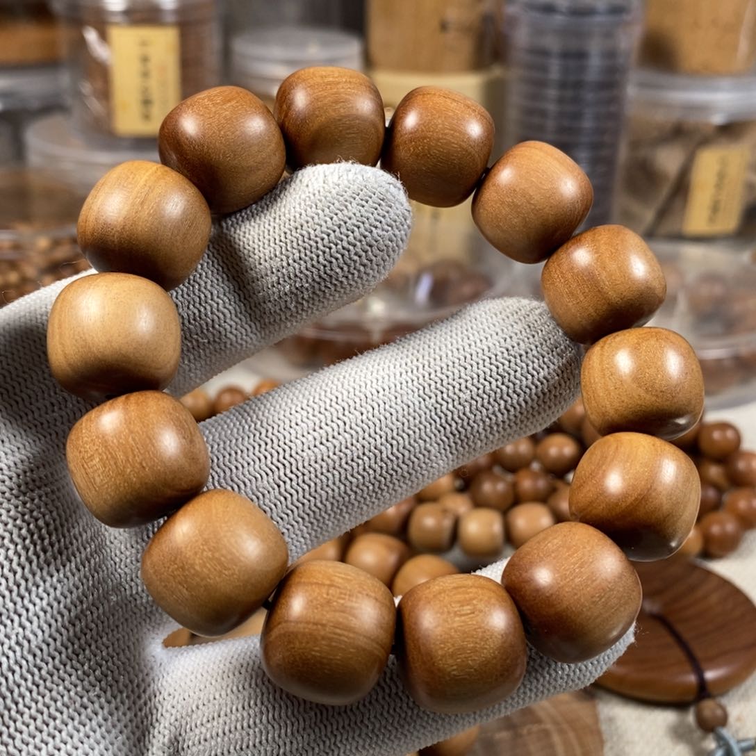 檀香木手串/手链15×16黑肉精挑串 迈索尔