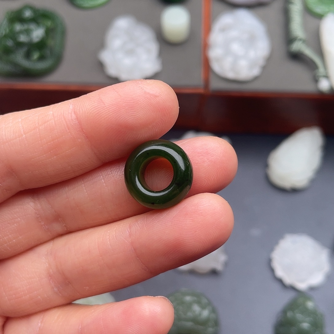 和田玉未镶嵌颈饰碧玉跑环配饰