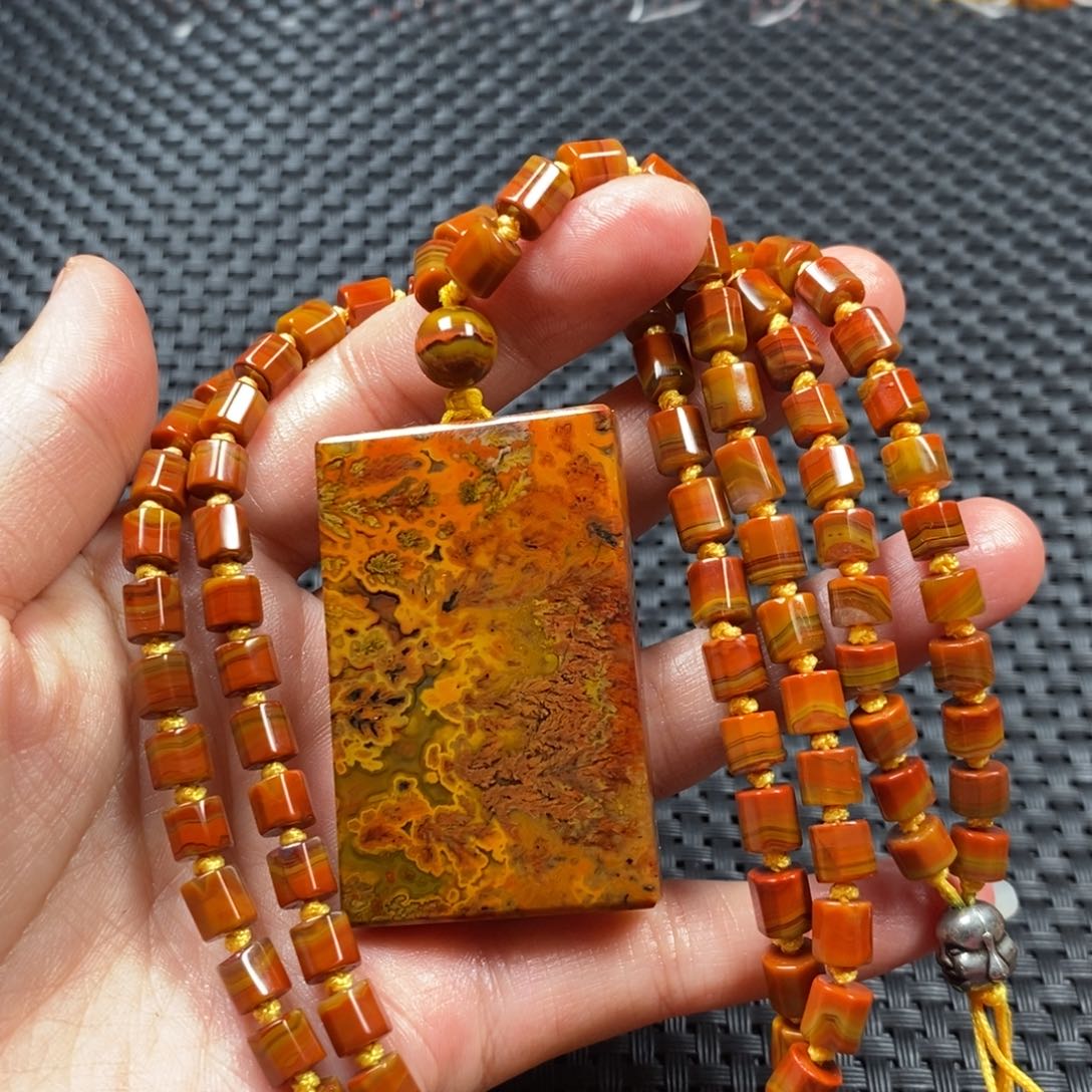 玛瑙/玉髓战国红项链未镶嵌