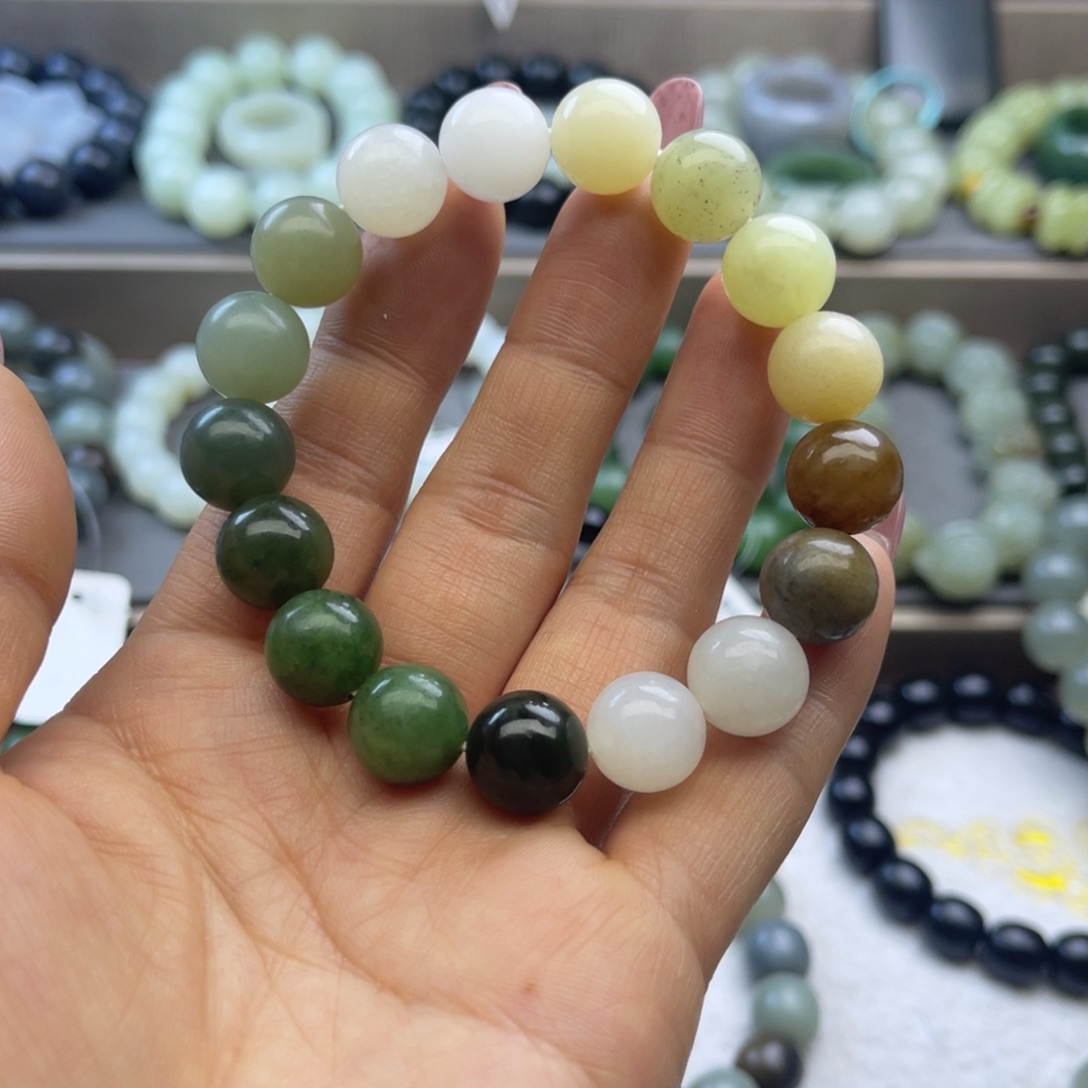 未镶嵌和田玉手串