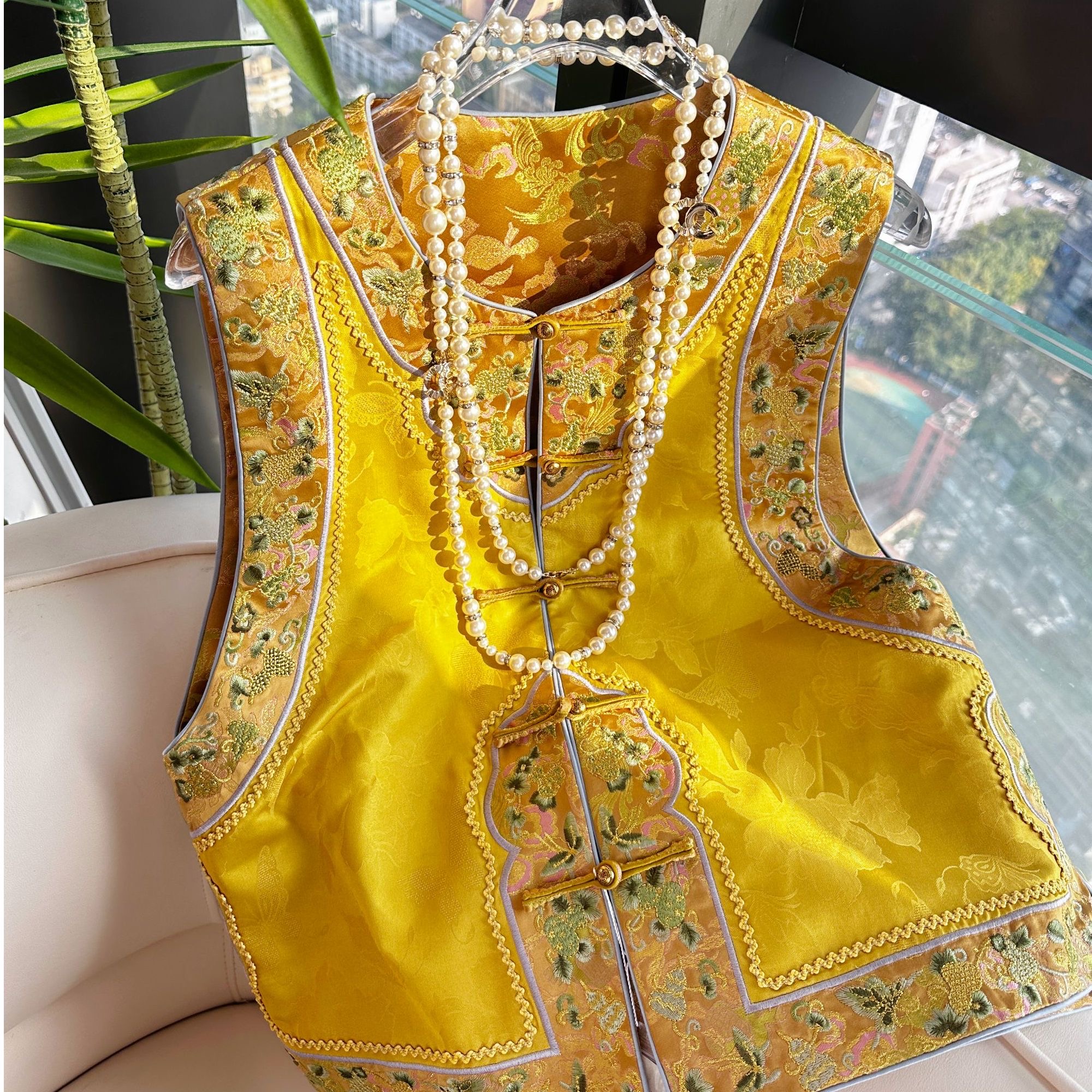 《深圳佐漫》Z0227韵华秋 新中式宋锦双面穿绣花气质国风盘扣马甲