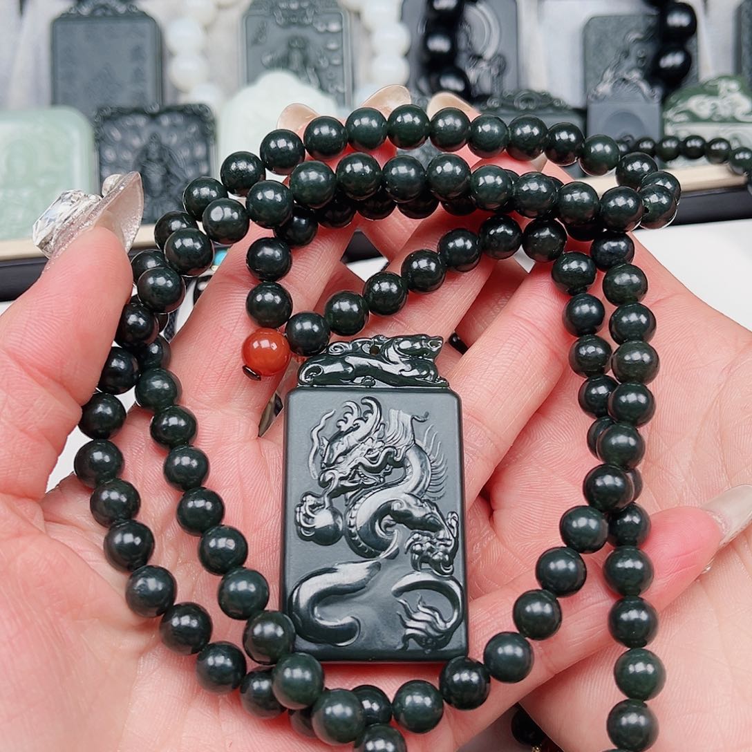 和田玉颈饰未镶嵌