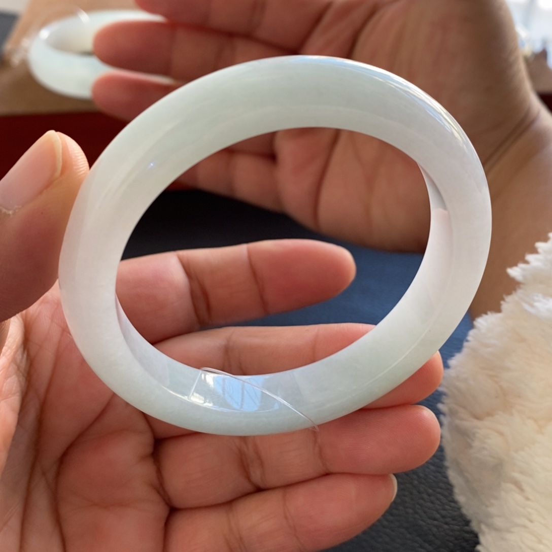 翡翠未镶嵌手镯天然翡翠手镯