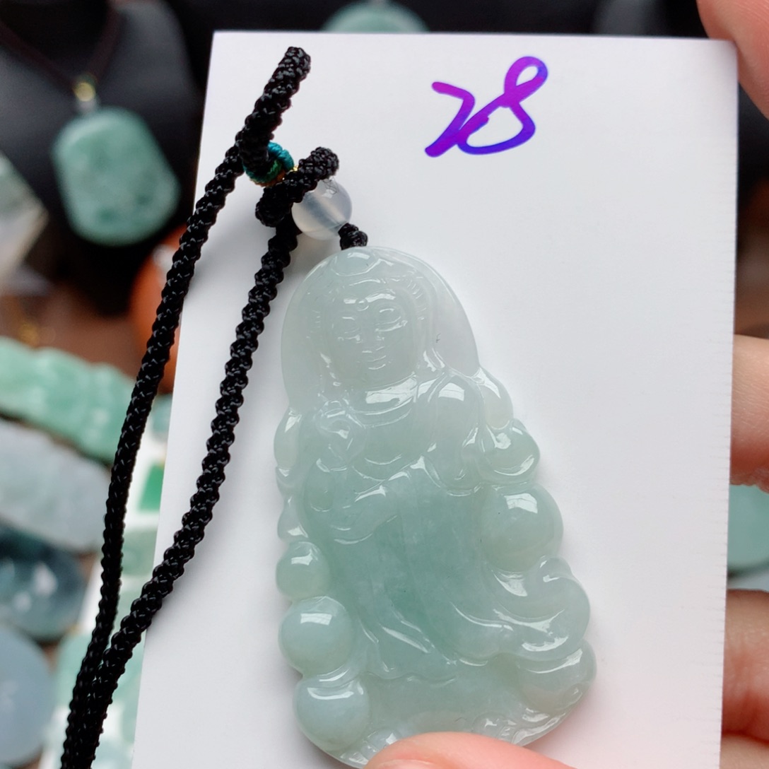 翡翠颈饰未镶嵌吊坠