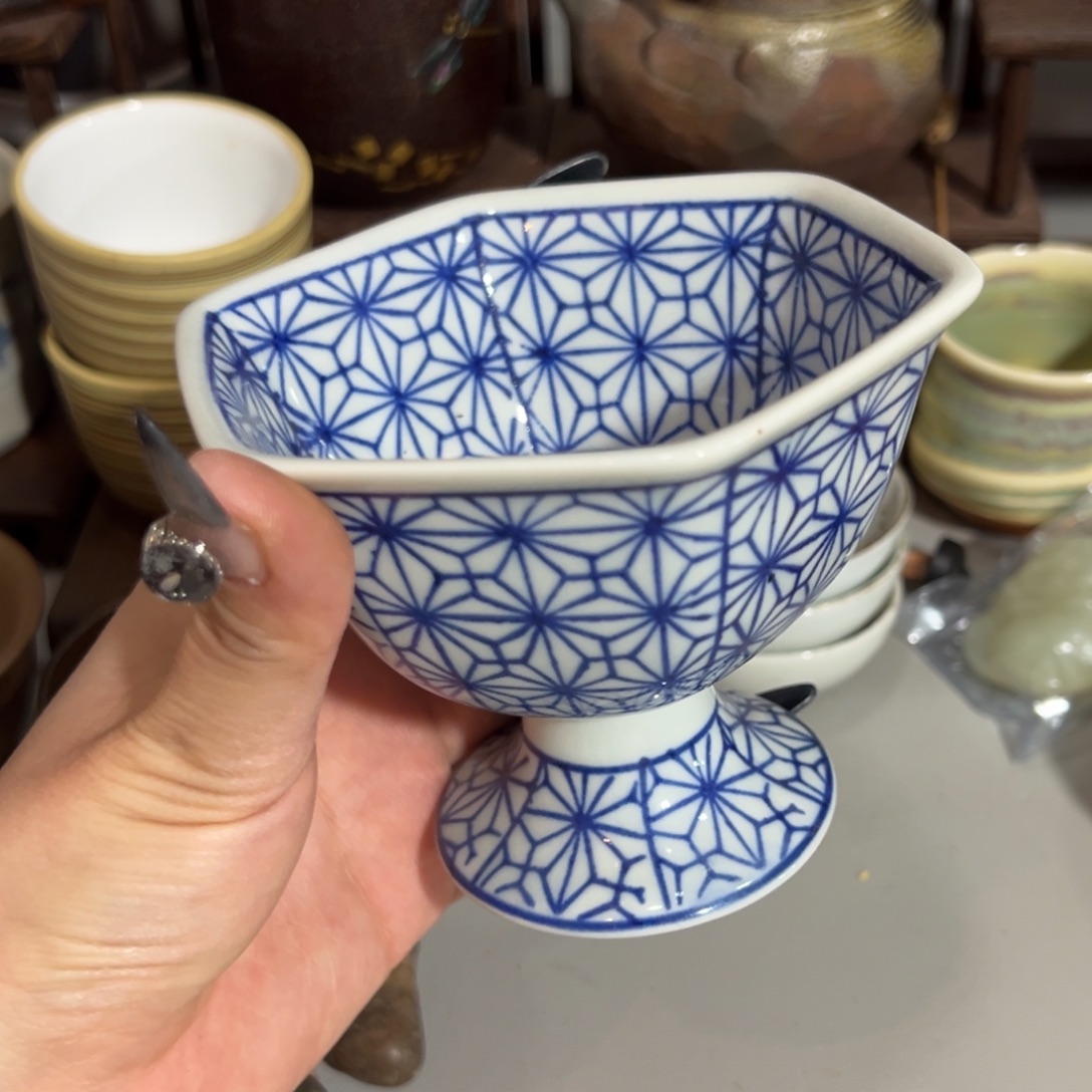 好看的瓷器小杯杯