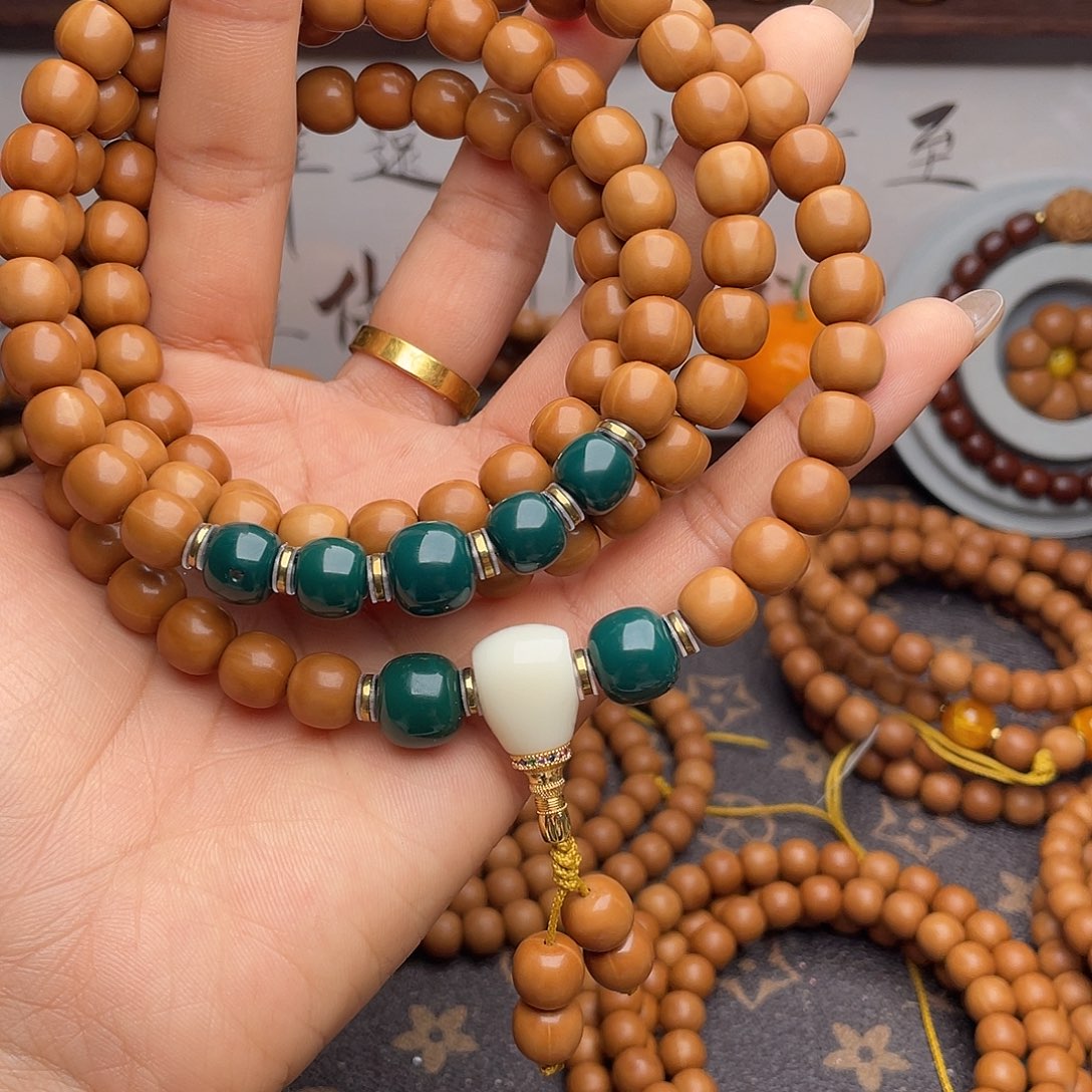 慕***少吊坠猴头核桃脖挂108