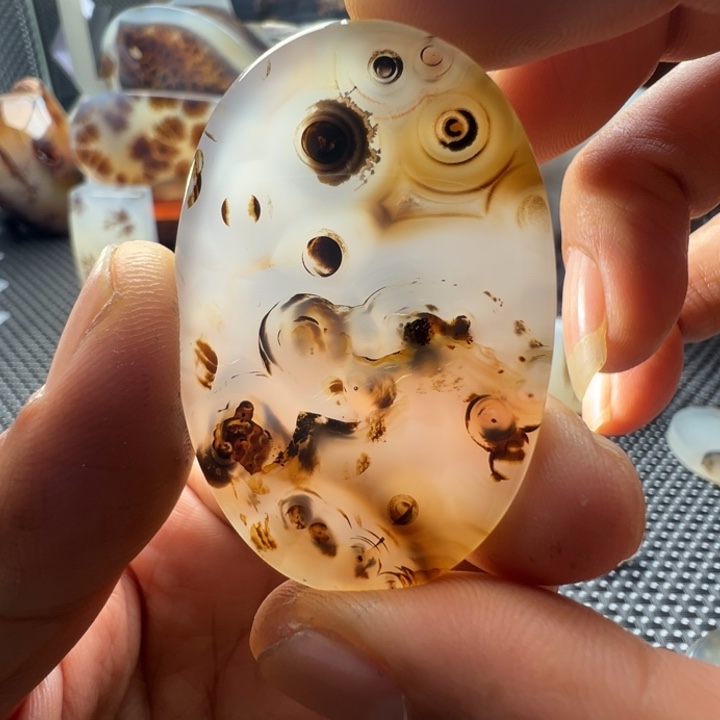 未镶嵌玛瑙/玉髓珠宝奇石