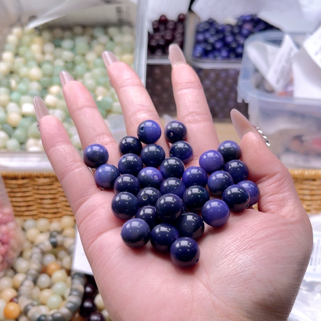 白玉菩提吊坠q12.5mm120颗。桑椹紫