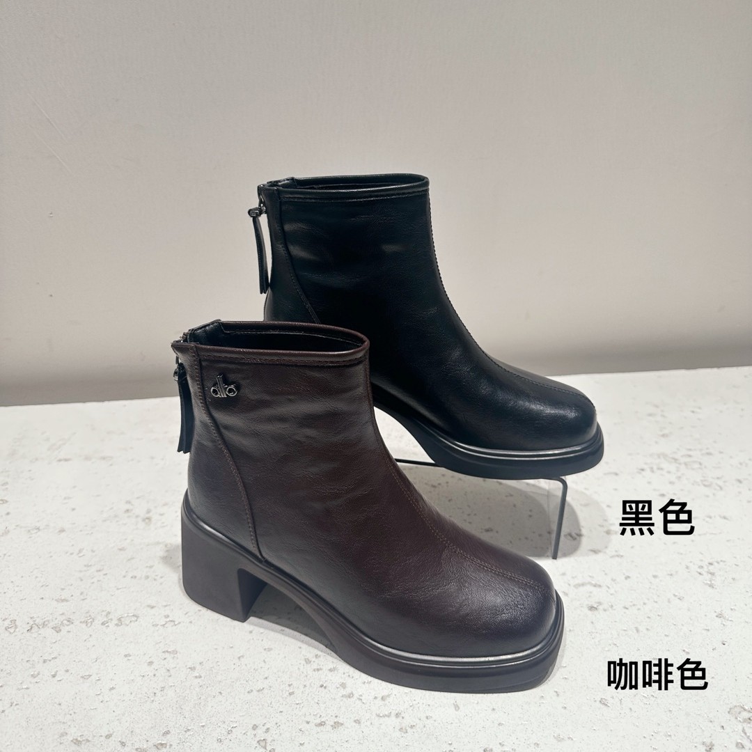 2025韩版女圆头短靴黑色粗跟靴子靴子英伦咖啡色秋冬