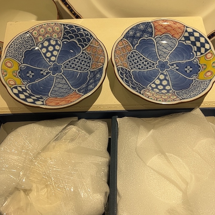 E***a瓷葵口小盘子2个手绘超有调性