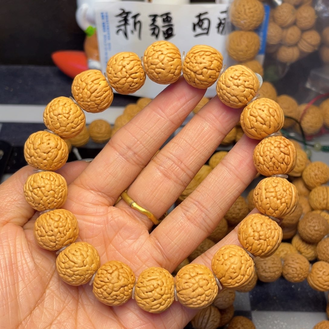 手串桃核馒****卷16.5铁扇手串