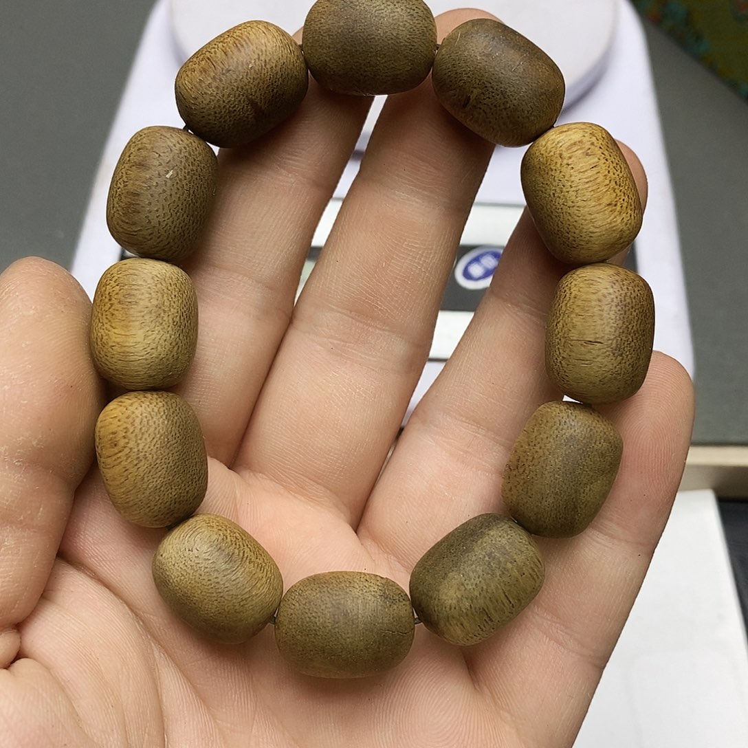 沉香碎屑沉香52昆仑梅格