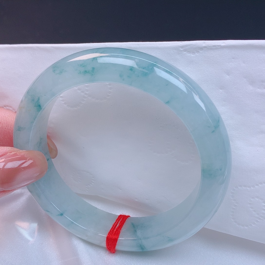 【闪购商品】未镶嵌手镯翡翠56