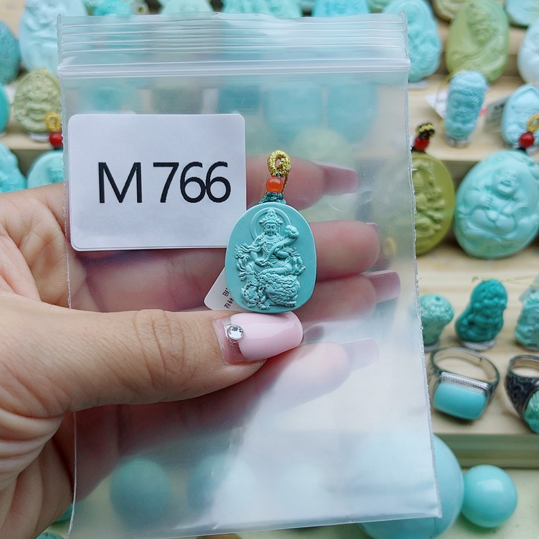 z***年绿松石未镶嵌珠宝奇石