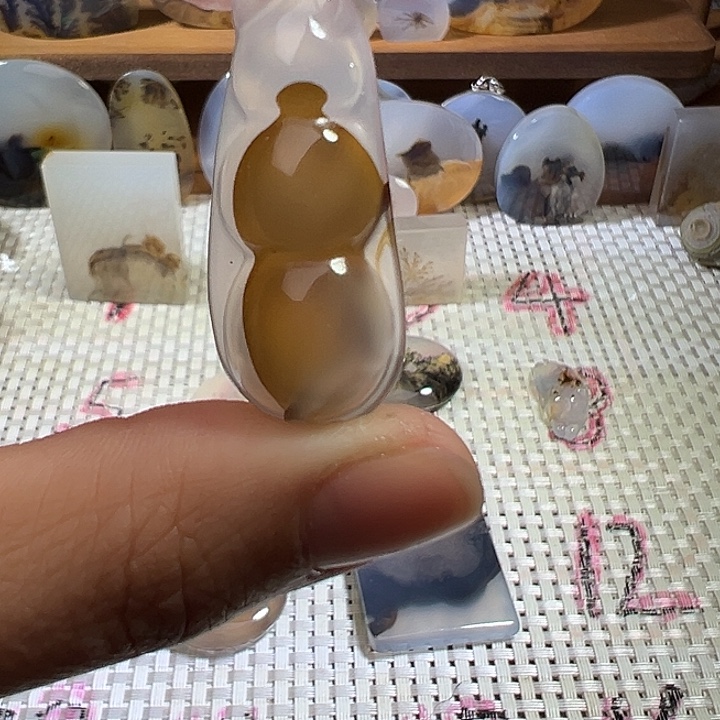 玛瑙/玉髓未镶嵌颈饰