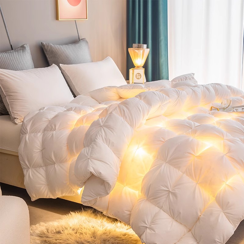 现场充绒 高端静音羽绒被 加厚冬被双人被 顺丰包邮