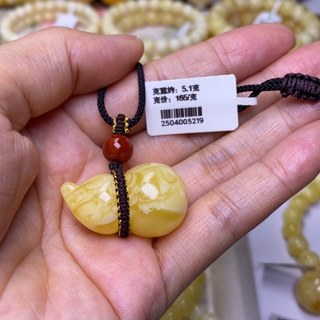 电***发蜜蜡颈饰未镶嵌葫芦吊坠