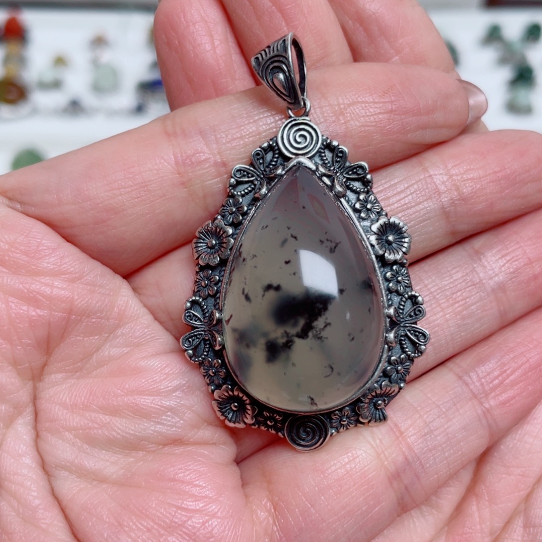 林***路岫玉银S925镶嵌颈饰