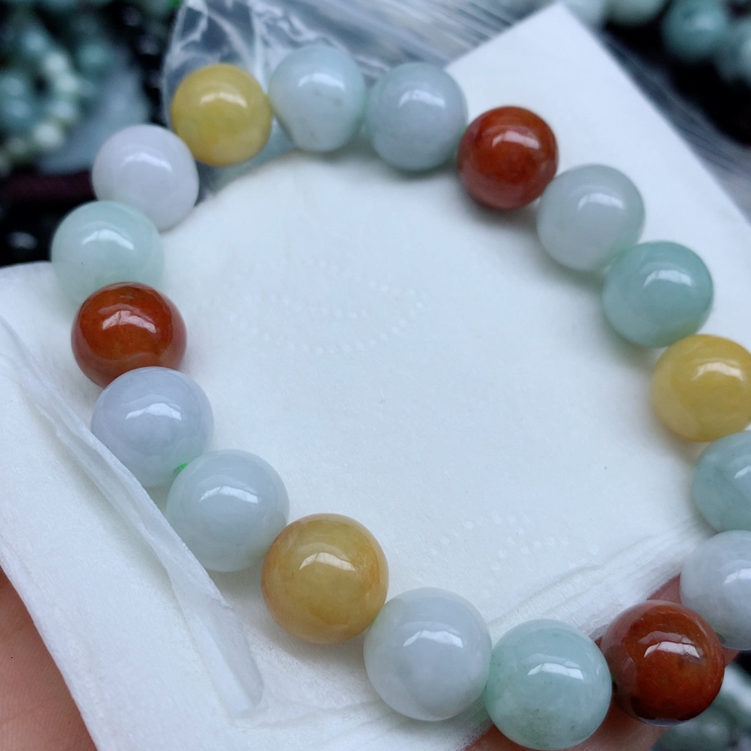 翡翠颈饰未镶嵌手串