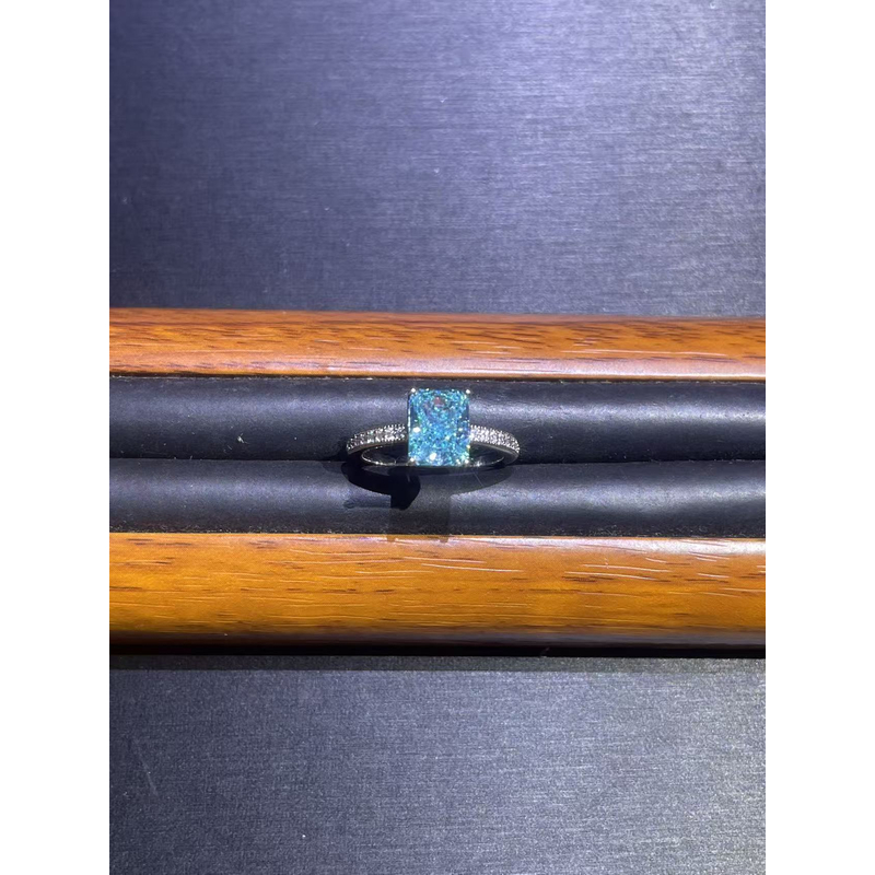 a9321白色微镶蓝四爪戒指多样发