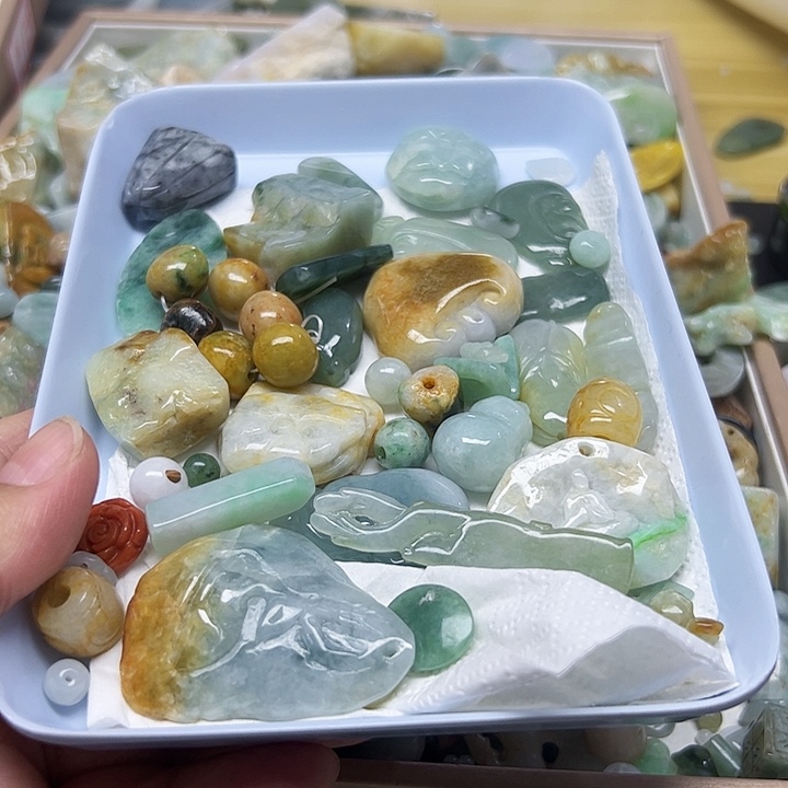 风***钟翡翠未镶嵌颈饰天然翡翠100