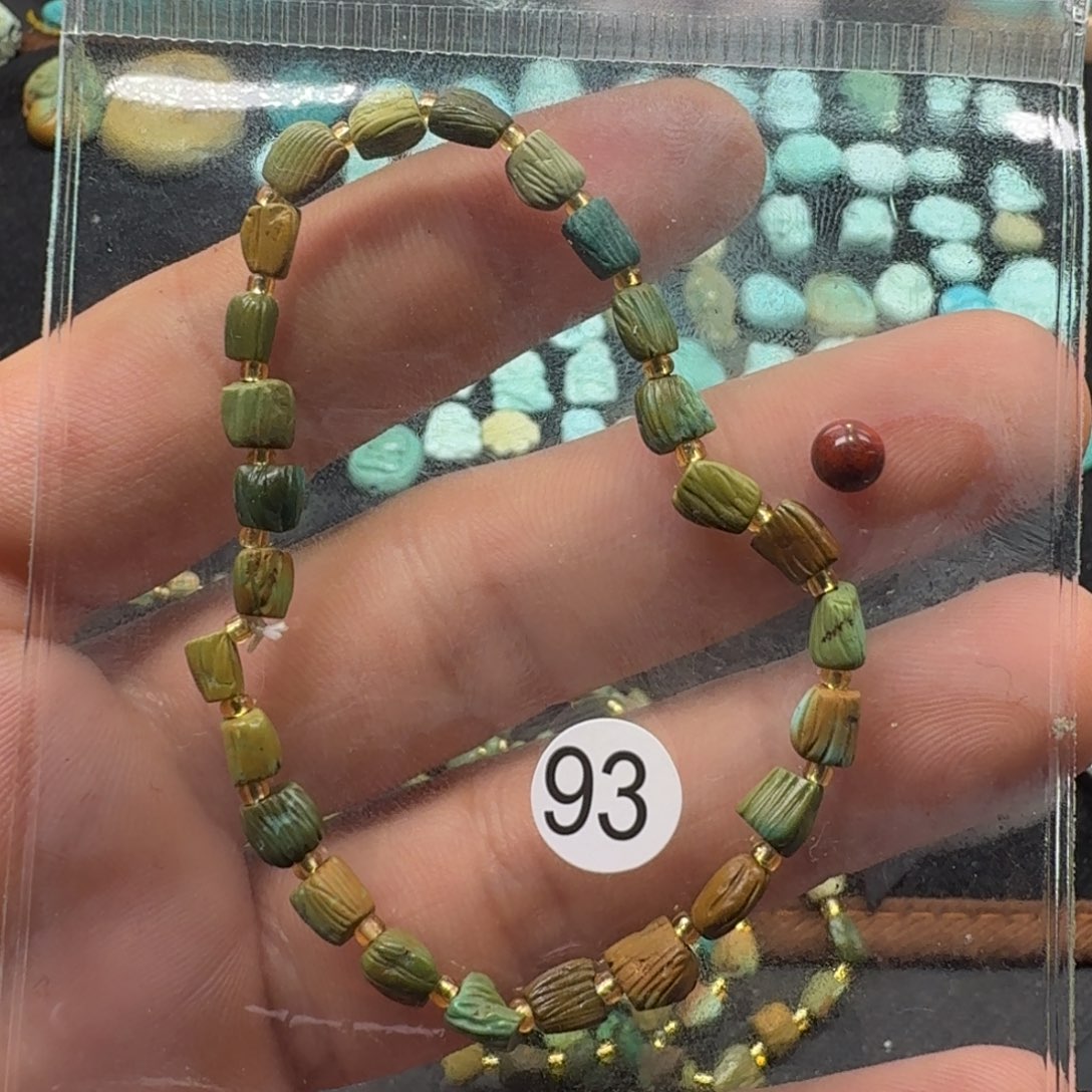 南红玛瑙未镶嵌颈饰