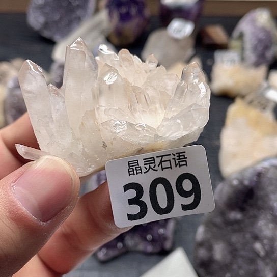 水晶大型摆件（非配饰）未镶嵌