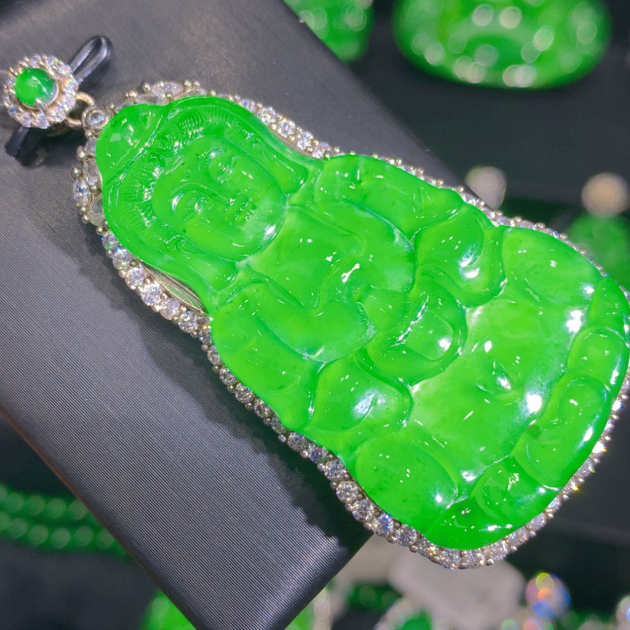 【闪购商品】翡翠颈饰银S925镶嵌25646565