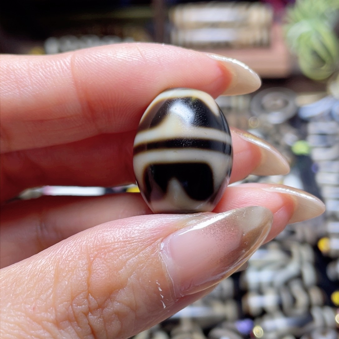 玛瑙/玉髓珠宝奇石未镶嵌李**?双牙牙