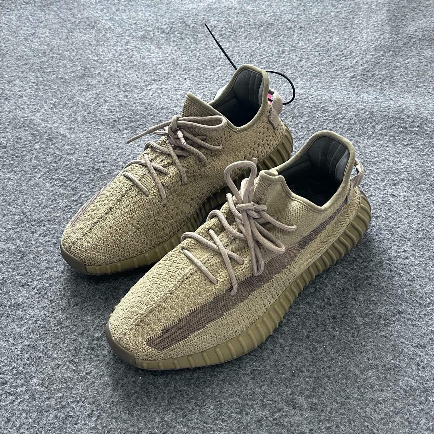 95新 MM6 Yeezy350地球 45码原盒 A1914 鞋
