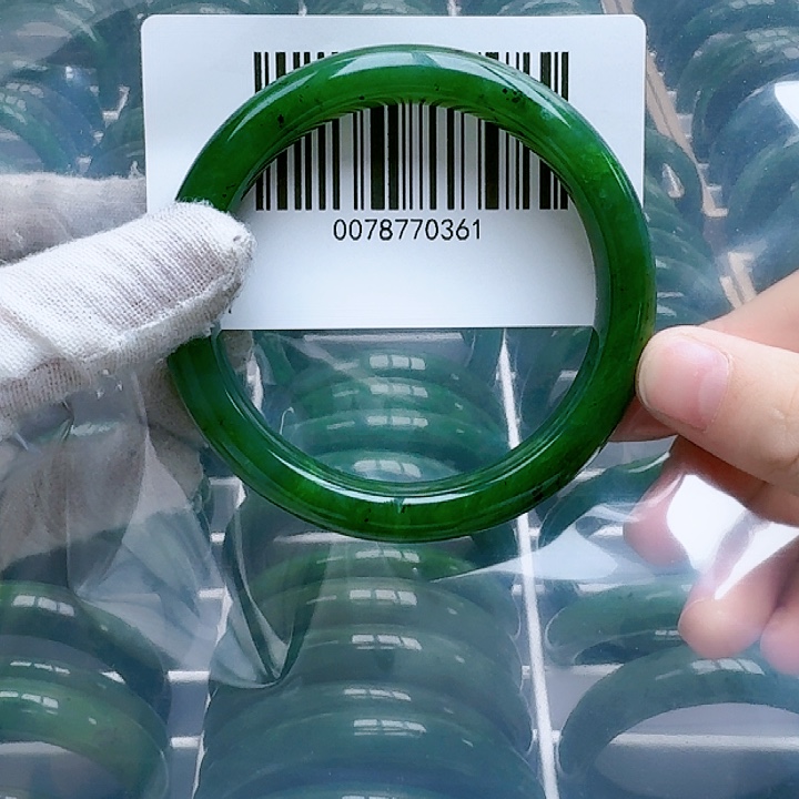 和田玉（碧玉）手镯未镶嵌59