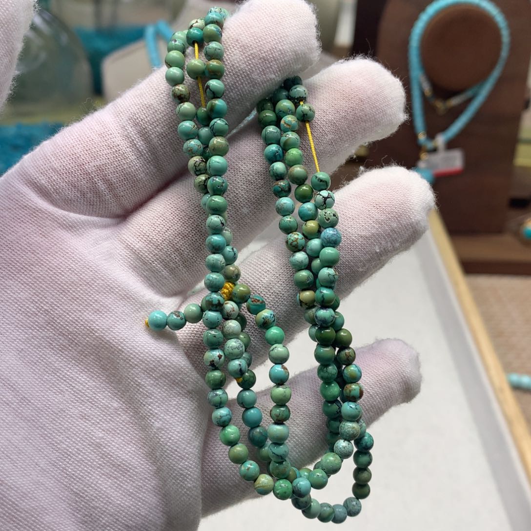 绿松石配饰未镶嵌