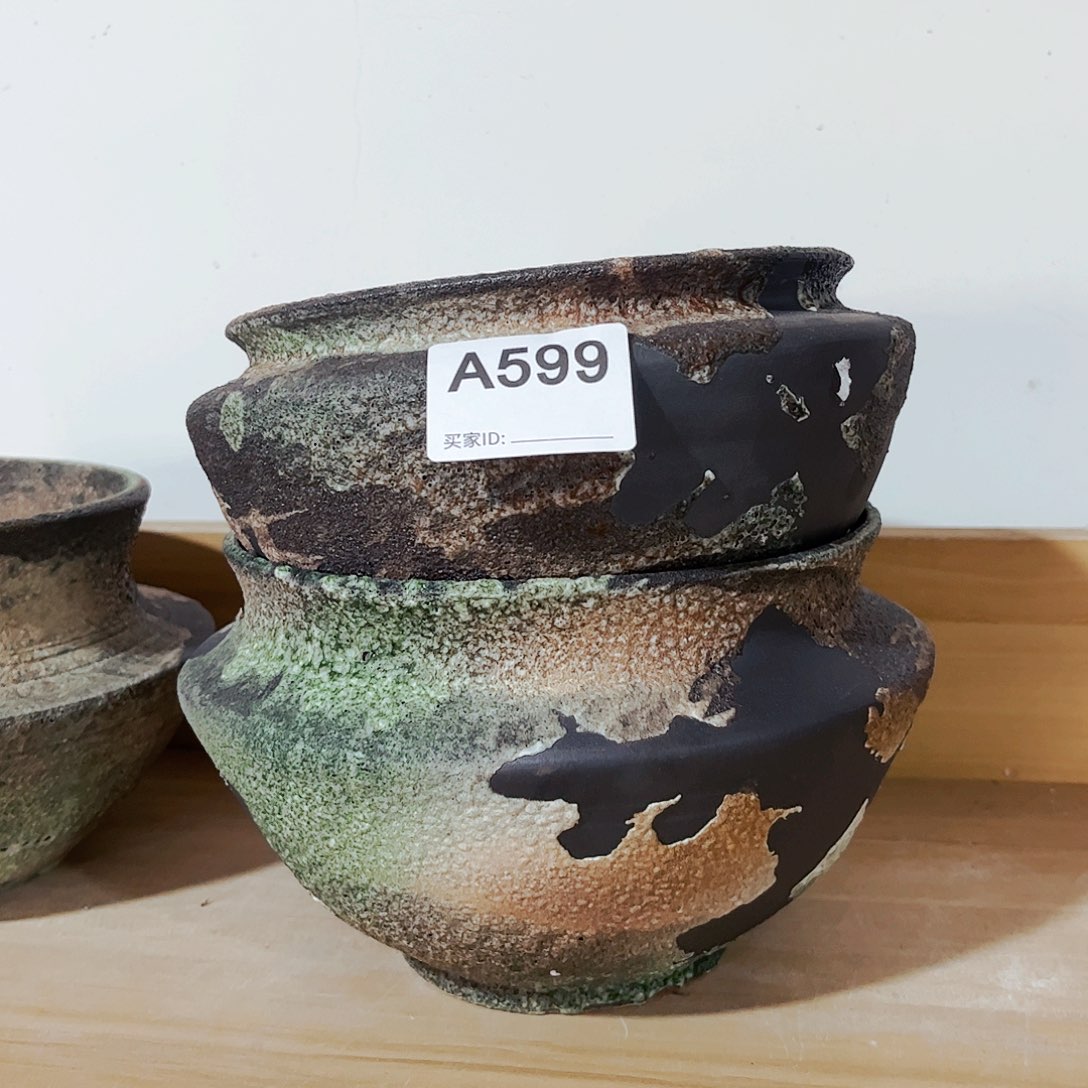 宁****坊景德镇陶瓷花盆