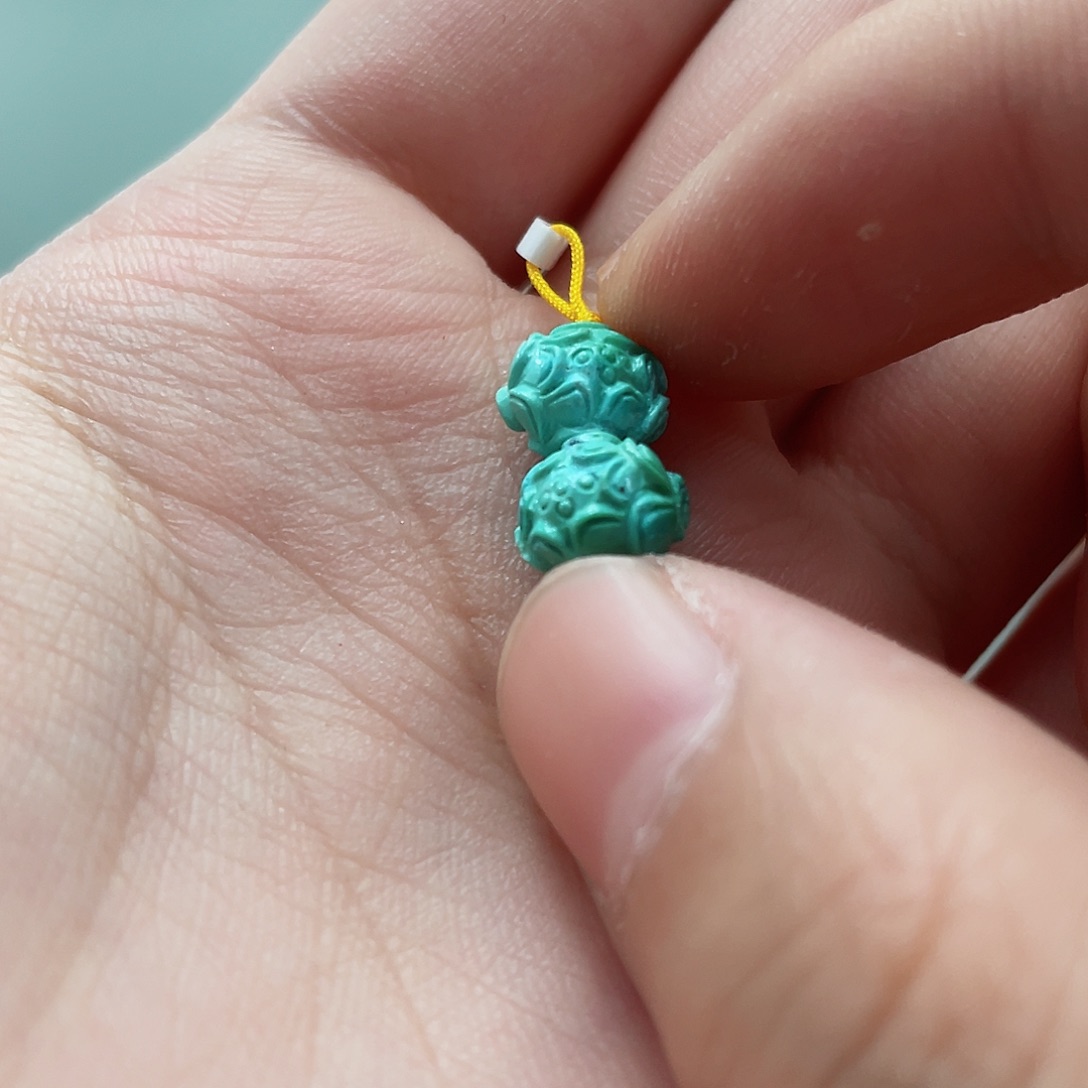 绿松石颈饰未镶嵌