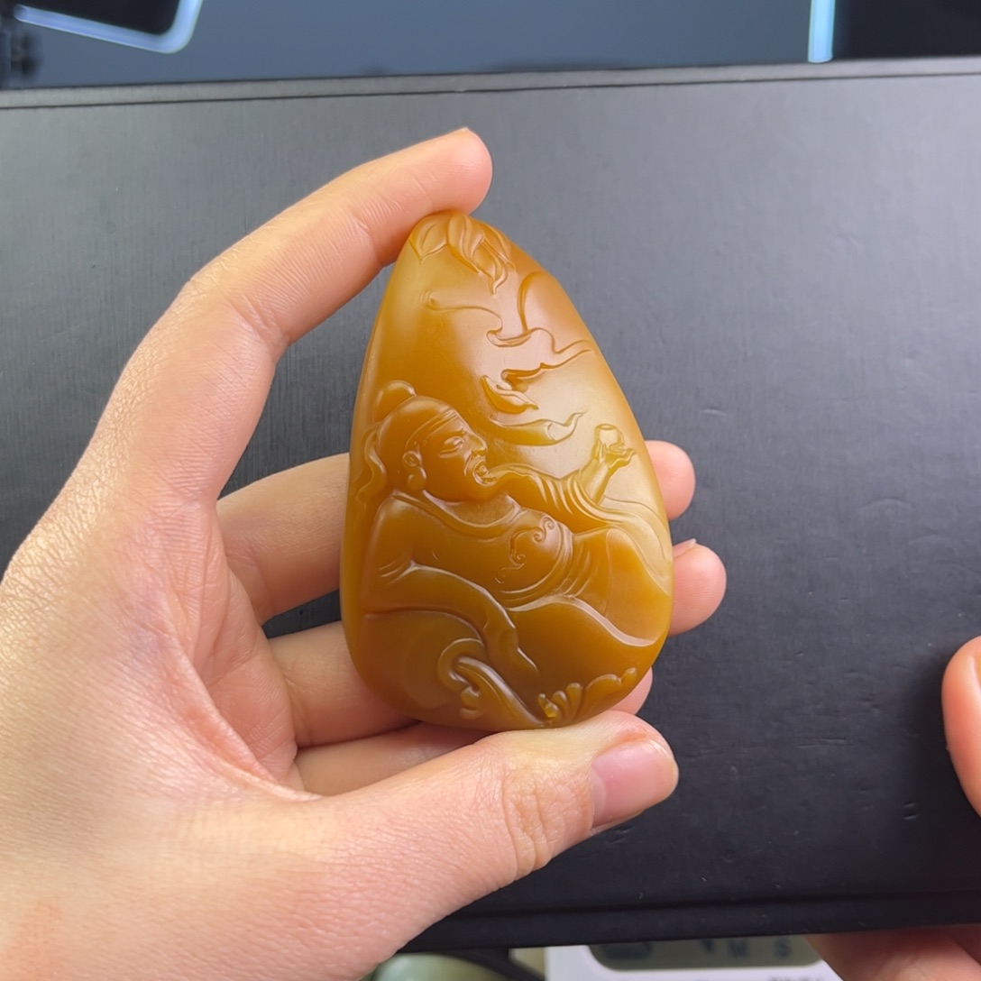 石英质玉黄蜡石挂件未镶嵌用****2