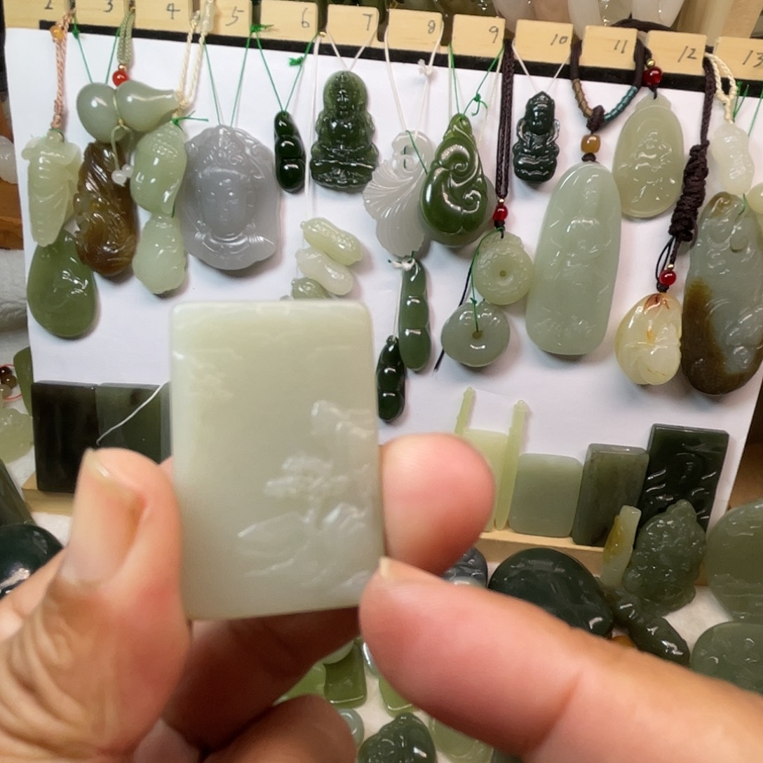 和田玉未镶嵌颈饰