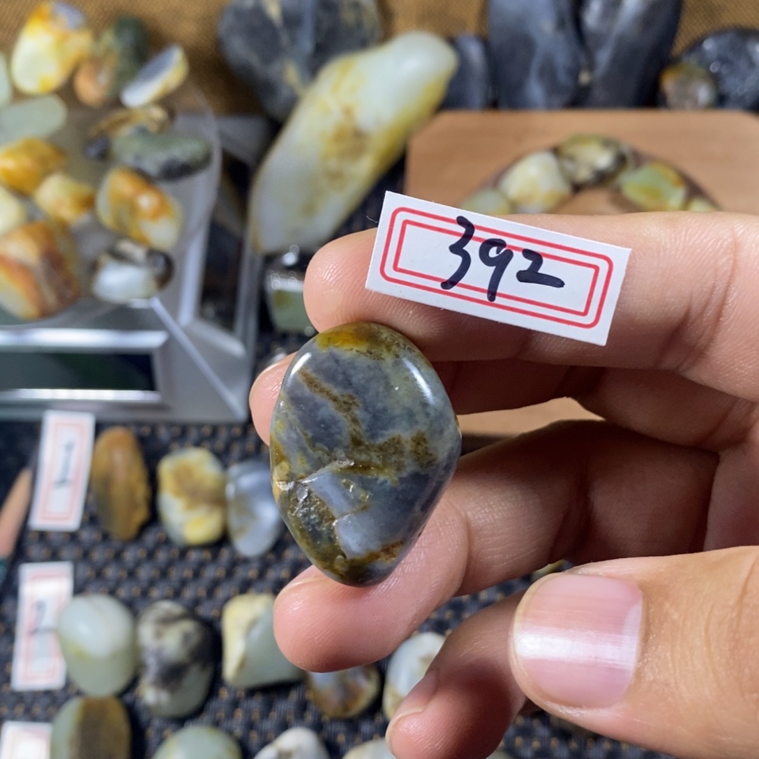 和田玉（糖玉）未镶嵌挂件