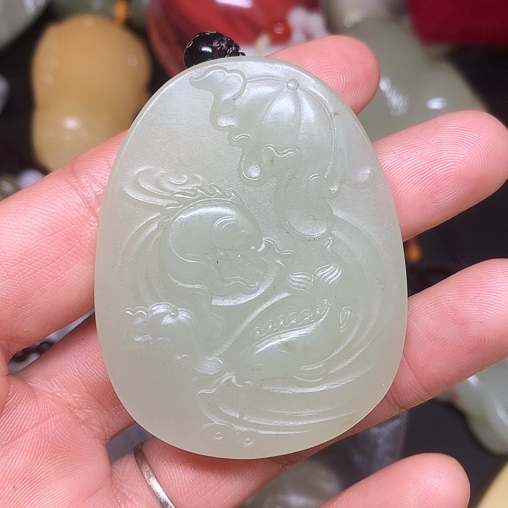 诚***实和田玉未镶嵌颈饰