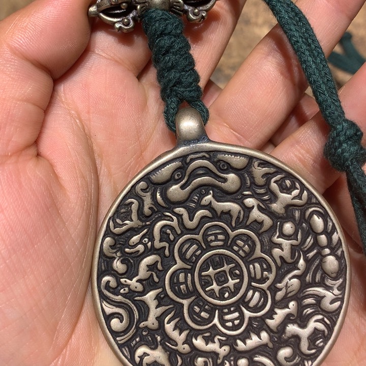 琉璃颈饰喜欢的朋友