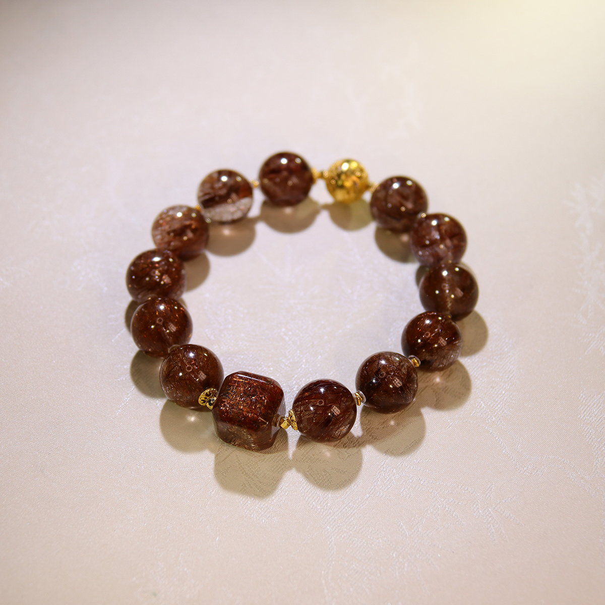 <云歌>铜发晶满发透体卡12mm水晶手串+18K金