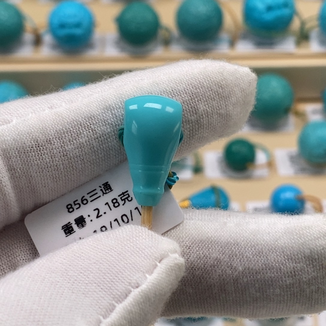 绿松石未镶嵌精品高瓷绿松石哦