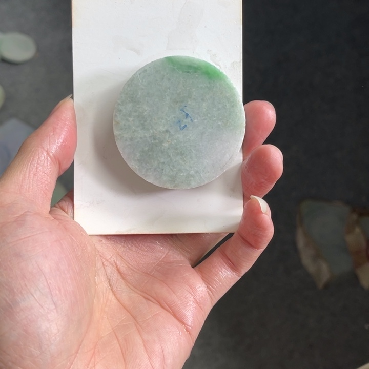 翡翠颈饰未镶嵌缅甸翡翠手镯心