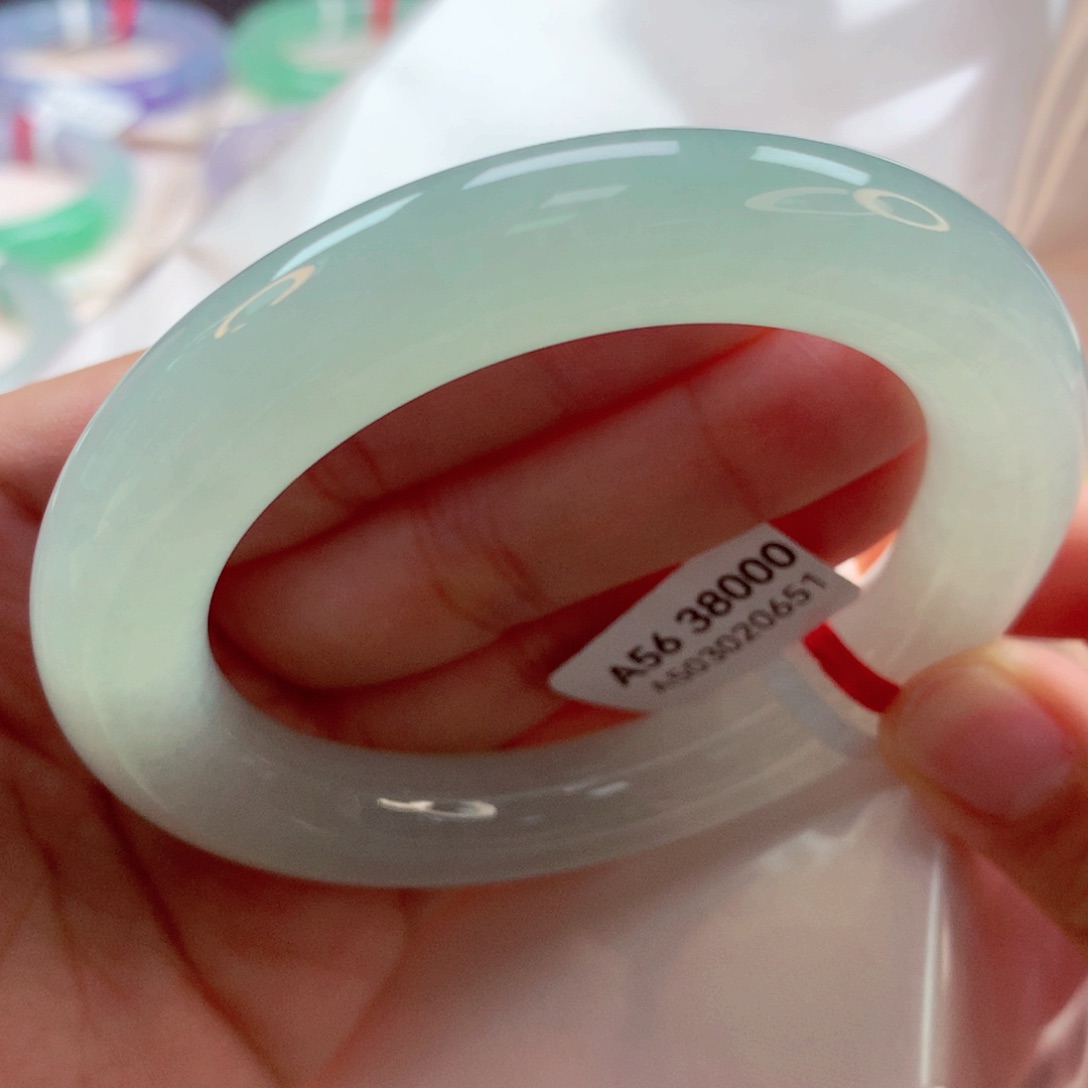 翡翠手镯未镶嵌88翡翠手镯99