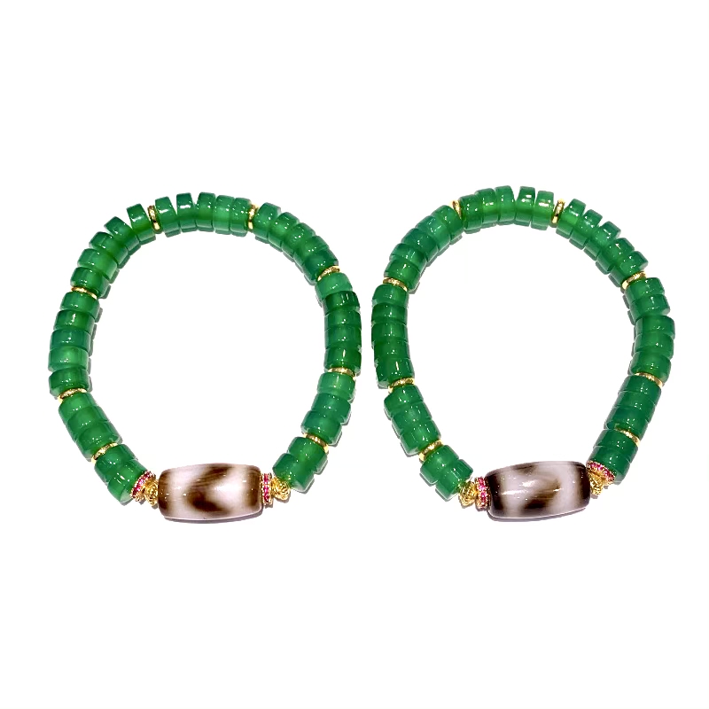 牙牙绿玛瑙珠手串A28-370赠礼盒（多样性发货其一）