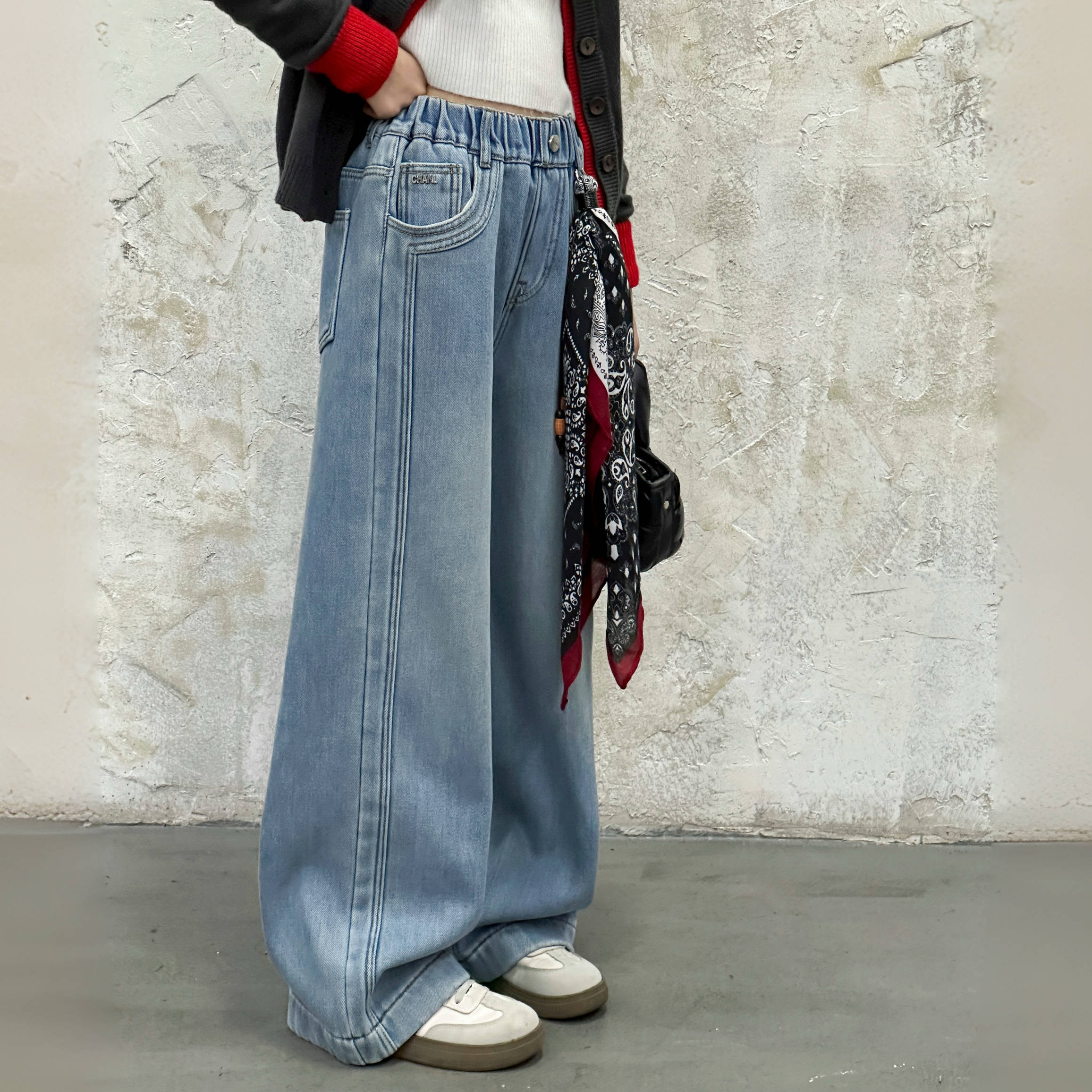 中大童女童裤子2025冬季新款百搭加绒显瘦一体绒牛仔阔腿裤25365