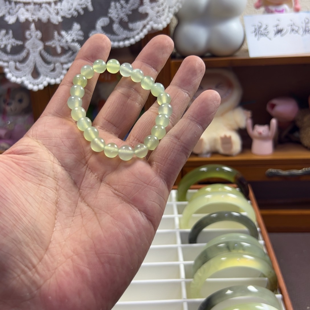 蛇纹石玉未镶嵌手镯484